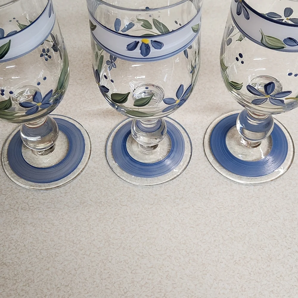3 VTG Hand-Painted Floral Goblets– Blue And White Floral - Picture 7 of 10